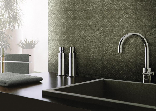 Плитка керамическая Bestile Dante Black настенная 24х12